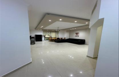 Apartment - 2 Bedrooms - 2 Bathrooms for rent in Al Juffair - Capital Governorate Apartment - 2 Bedrooms - 2 Bathrooms for rent in Al Juffair - Capital Governorate