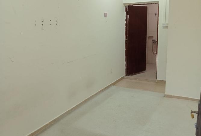 989752 - Property Image 2