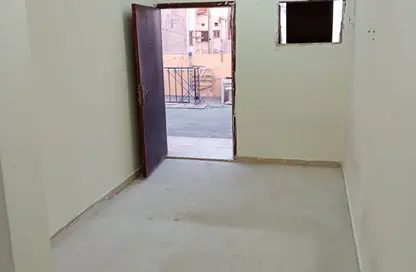 Apartment - Studio - 1 Bathroom for rent in Gudaibiya - Manama - Capital Governorate Apartment - Studio - 1 Bathroom for rent in Gudaibiya - Manama - Capital Governorate