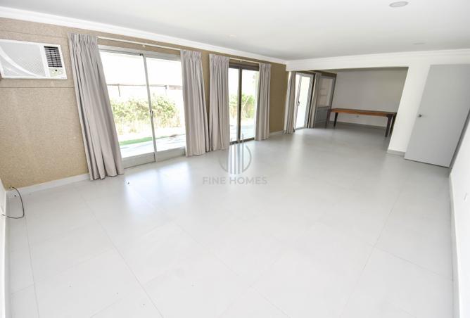 51825412 - Property Image 2