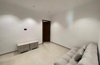 Apartment - 1 Bedroom - 1 Bathroom for rent in Al Burhama - Manama - Capital Governorate