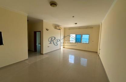 Apartment - 2 Bedrooms - 2 Bathrooms for rent in Hidd - Muharraq Governorate