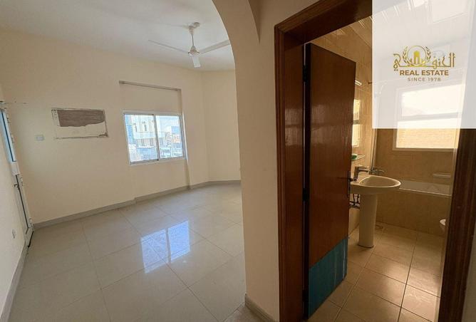 54041496 - Property Image 2