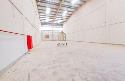 Warehouse - Studio - 1 Bathroom for rent in Sitra - Central Governorate