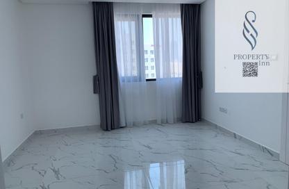Apartment - 2 Bedrooms - 2 Bathrooms for rent in Seef - Capital Governorate