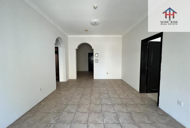 56300398 - Property Image 2