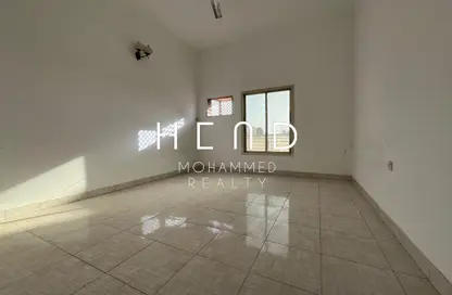 Apartment - 2 Bedrooms - 2 Bathrooms for rent in Galali - Muharraq Governorate