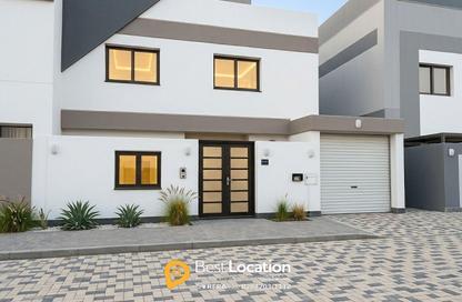 Villa - 5 Bedrooms - 6 Bathrooms for sale in Shahrakan - Northern Governorate