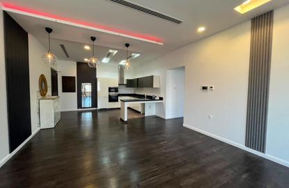 Apartment - 3 Bedrooms - 3 Bathrooms for rent in Maqabah - Northern Governorate