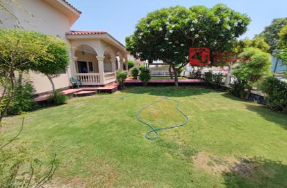 Villa - 4 Bedrooms - 5 Bathrooms for rent in Saar - Northern Governorate