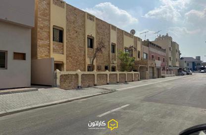 Villa - 7+ - 5 for sale in Isa Town - Central Governorate