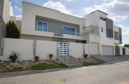Villa - 4 Bedrooms - 6 Bathrooms for sale in Saar - Northern Governorate