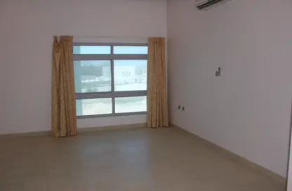 Apartment - 3 Bedrooms - 2 Bathrooms for rent in Sanad - Central Governorate