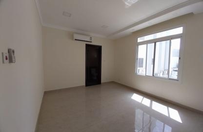 Apartment - 2 Bedrooms - 2 Bathrooms for rent in Janabiya - Northern Governorate