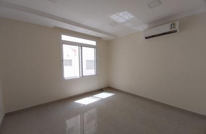 Apartment - 2 Bedrooms - 2 Bathrooms for rent in Janabiya - Northern Governorate