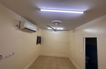 Apartment - 1 Bedroom - 1 Bathroom for rent in Hamad Town - Northern Governorate