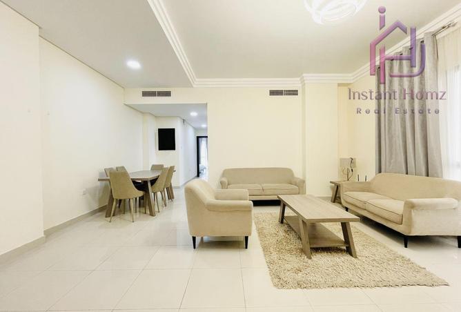 992405 - Property Image 2