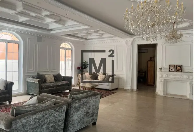 985696 - Property Image 2