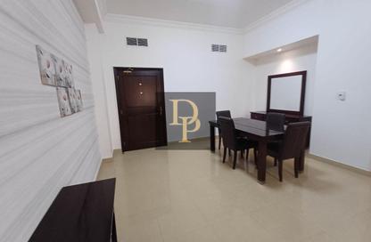 Apartment - 1 Bedroom - 1 Bathroom for rent in Sanabis - Manama - Capital Governorate
