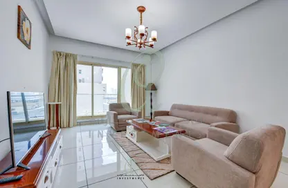 Apartment - 2 Bedrooms - 3 Bathrooms for rent in Busaiteen - Muharraq Governorate