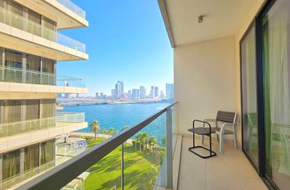 Apartment - Studio - 1 for rent in Reef Island - Capital Governorate