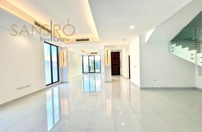 Villa - 4 Bedrooms - 5 Bathrooms for rent in Janabiya - Northern Governorate