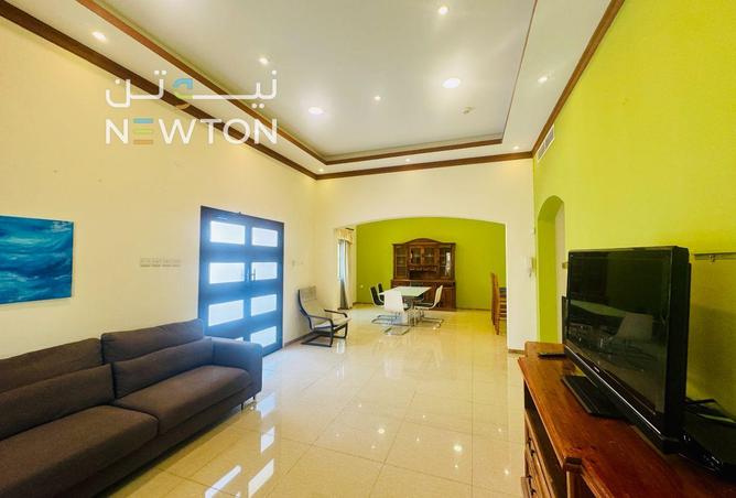 993961 - Property Image 2