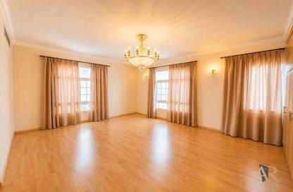 Villa - 5 Bedrooms - 5 Bathrooms for rent in Busaiteen - Muharraq Governorate Villa - 5 Bedrooms - 5 Bathrooms for rent in Busaiteen - Muharraq Governorate