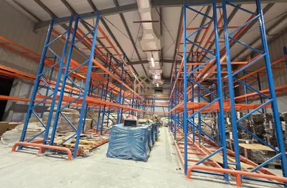 Warehouse - Studio - 1 Bathroom for rent in Sitra - Central Governorate