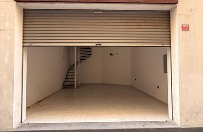 Shop - Studio - 1 for rent in Manama Souq - Manama - Capital Governorate
