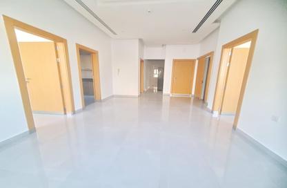 Apartment - 3 Bedrooms - 3 Bathrooms for rent in Tubli - Central Governorate