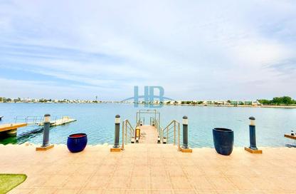 Apartment - 5 - 6 for sale in Durrat Marina - Durrat Al Bahrain - Southern Governorate
