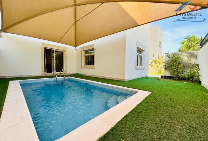 988911 - Property Main Image