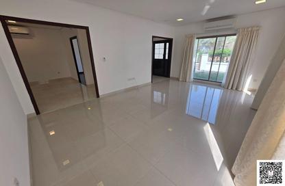 Villa - 3 - 3 for rent in Saar - Northern Governorate