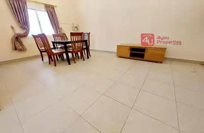 Apartment - 2 Bedrooms - 2 Bathrooms for rent in Mahooz - Manama - Capital Governorate