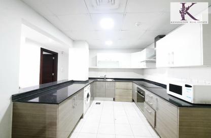 Apartment - 2 Bedrooms - 3 Bathrooms for rent in Mahooz - Manama - Capital Governorate
