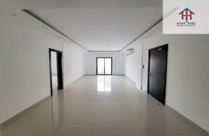 Apartment - 3 Bedrooms - 4 Bathrooms for rent in Hidd - Muharraq Governorate