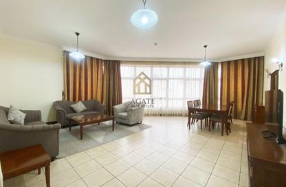 Apartment - 2 Bedrooms - 3 Bathrooms for rent in Exhibition Road - Hoora - Capital Governorate Apartment - 2 Bedrooms - 3 Bathrooms for rent in Exhibition Road - Hoora - Capital Governorate