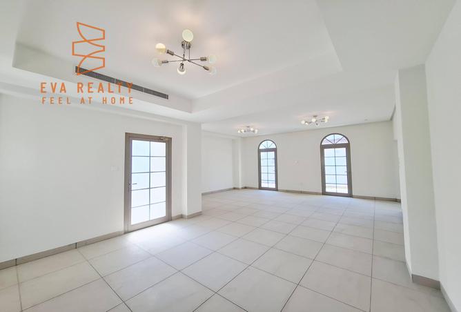 2OYo1xRZGYC - Property Main Image