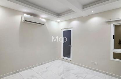 Apartment - Studio - 1 for rent in Gufool - Manama - Capital Governorate
