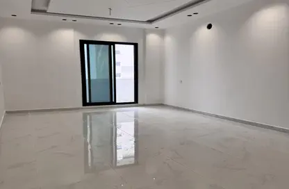 شقة - 5 غرف نوم - 6 حمامات للبيع في الحد - المحرق