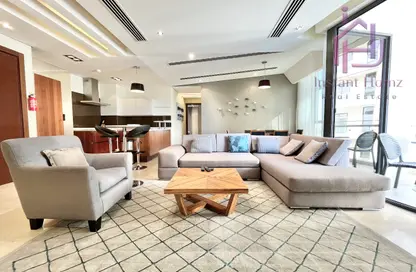 Apartment - 2 Bedrooms - 3 Bathrooms for rent in Reef Island - Capital Governorate