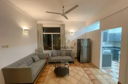 Apartment - 2 Bedrooms - 2 Bathrooms for rent in Mahooz - Manama - Capital Governorate