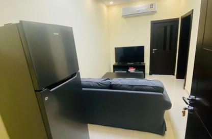Apartment - 1 Bedroom - 1 Bathroom for rent in Al Juffair - Capital Governorate