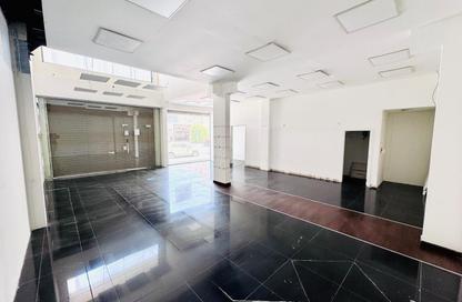 Show Room - Studio - 1 Bathroom for rent in Zinj - Manama - Capital Governorate