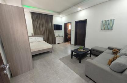 Apartment - Studio - 1 Bathroom for rent in Al Juffair - Capital Governorate