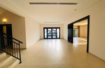 Compound - 5 - 5 for rent in Saar - Northern Governorate