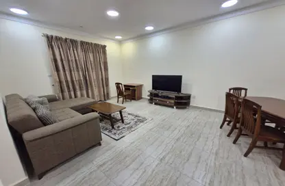 Apartment - 1 Bedroom - 2 Bathrooms for rent in Busaiteen - Muharraq Governorate
