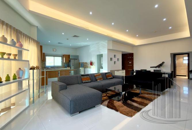 992794 - Property Image 2