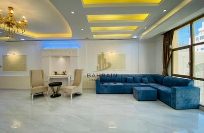 Apartment - 3 Bedrooms - 3 Bathrooms for rent in Sanabis - Manama - Capital Governorate